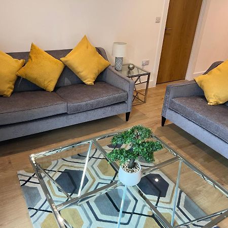 Lovely 2 Bed Apartment In Leeds Centre Dış mekan fotoğraf